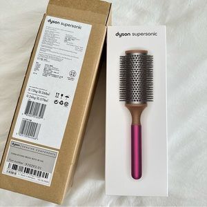 Dyson barrel brush